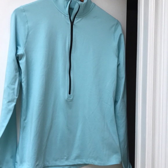NIKE long sleeves top, Size M - Picture 10 of 10